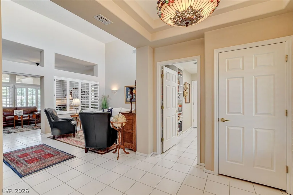 11033 Clear Meadows, Las Vegas, NV 89134