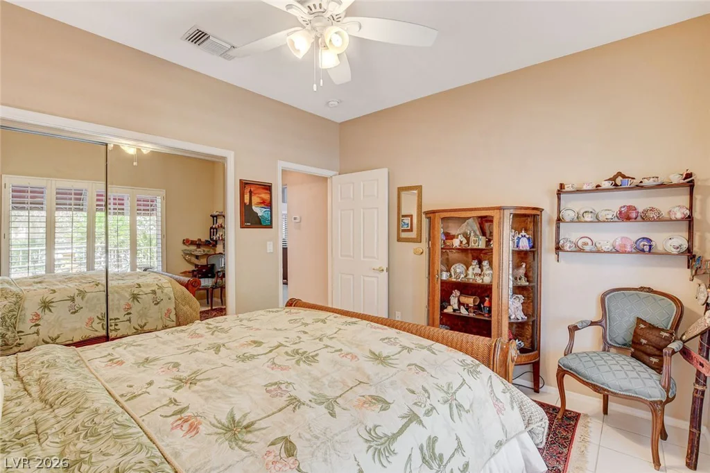 11033 Clear Meadows, Las Vegas, NV 89134