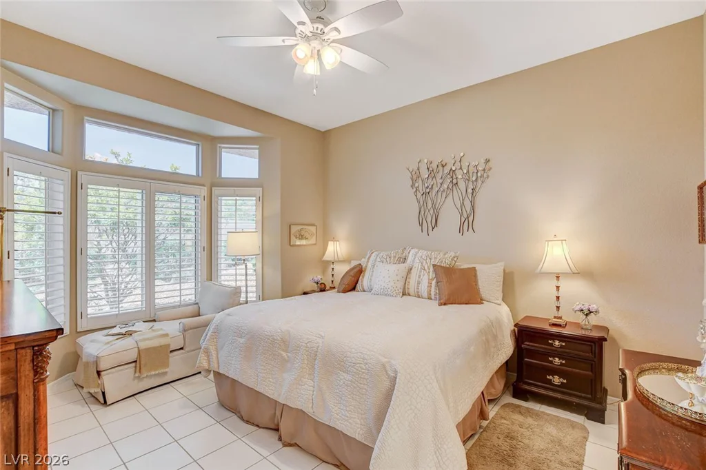 11033 Clear Meadows, Las Vegas, NV 89134