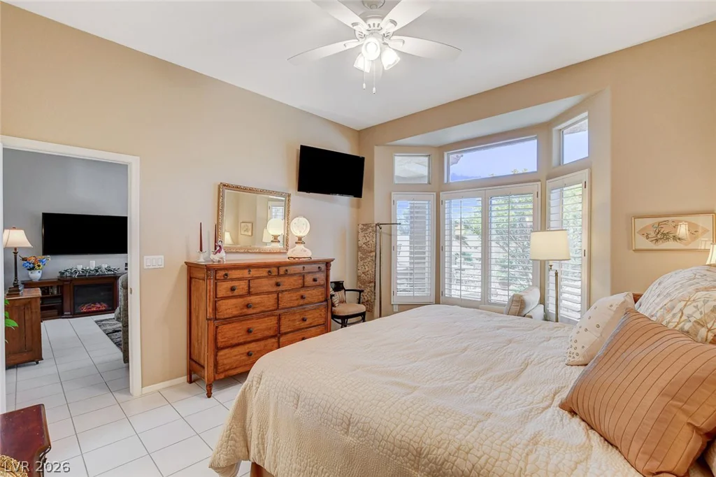 11033 Clear Meadows, Las Vegas, NV 89134