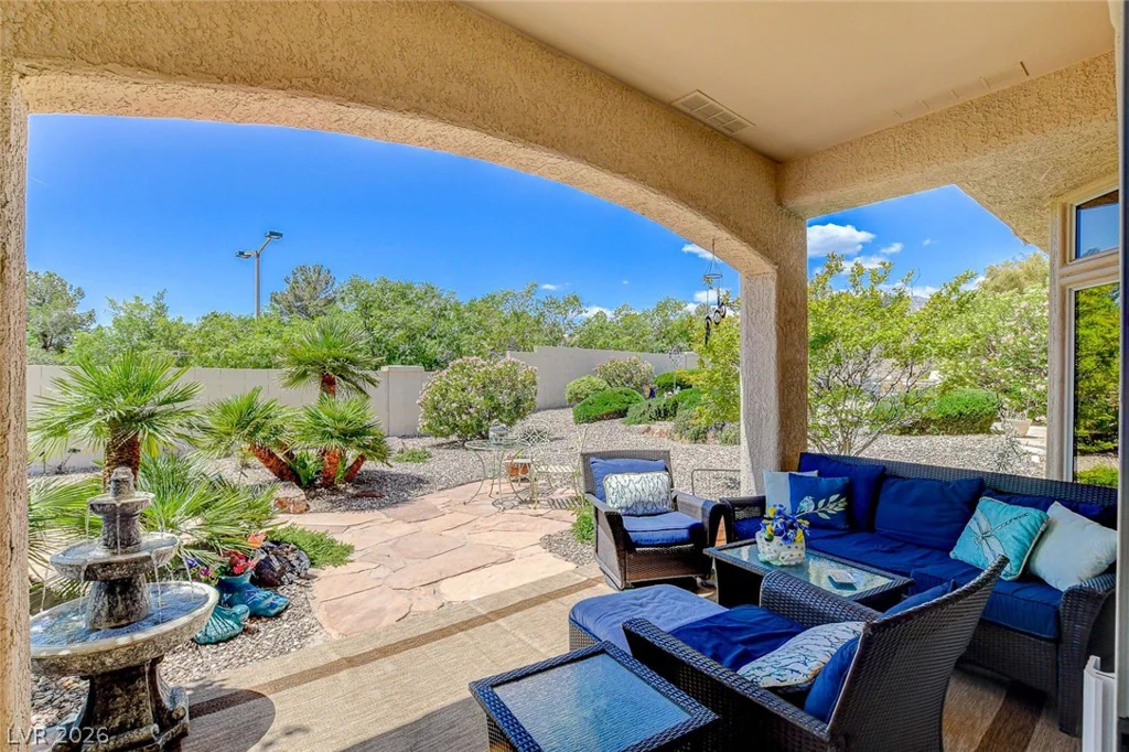 11033 Clear Meadows, Las Vegas, NV 89134