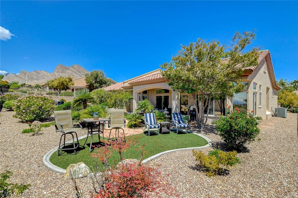 11033 Clear Meadows, Las Vegas, NV 89134