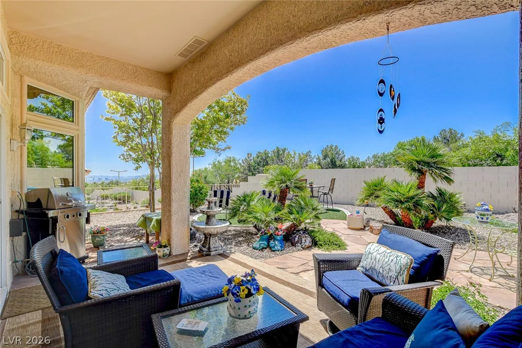 11033 Clear Meadows, Las Vegas, NV 89134