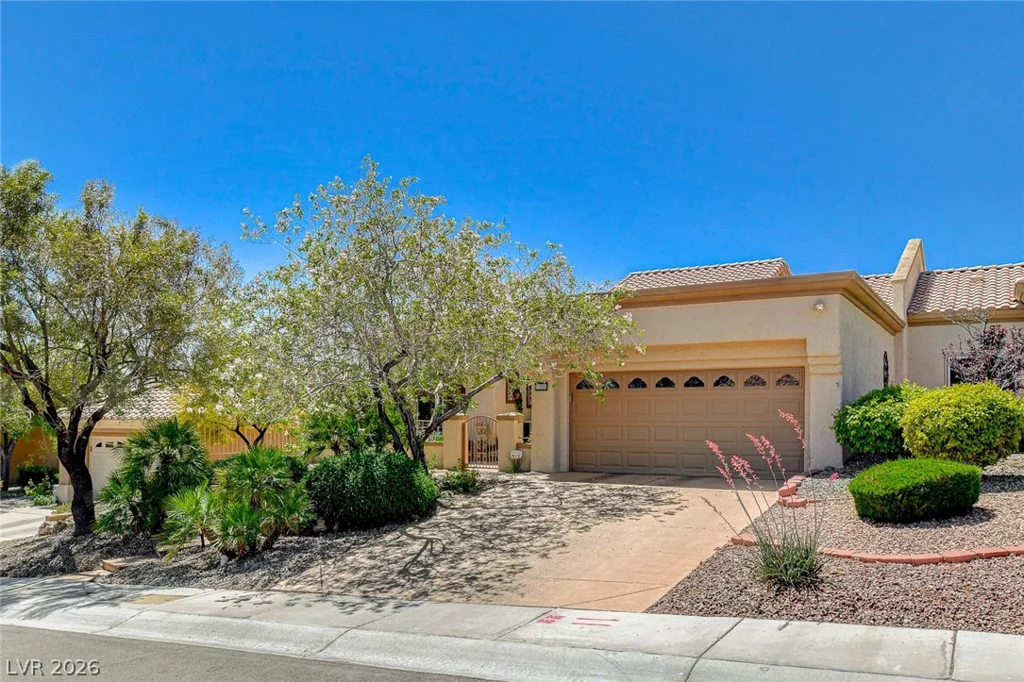 11033 Clear Meadows, Las Vegas, NV 89134
