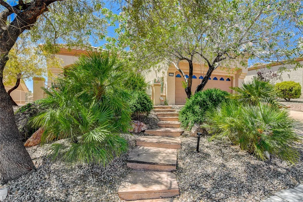 11033 Clear Meadows, Las Vegas, NV 89134