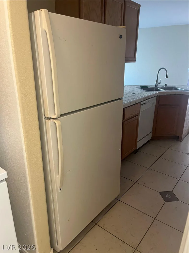 10045 Swimming Hole, Las Vegas, NV 89183