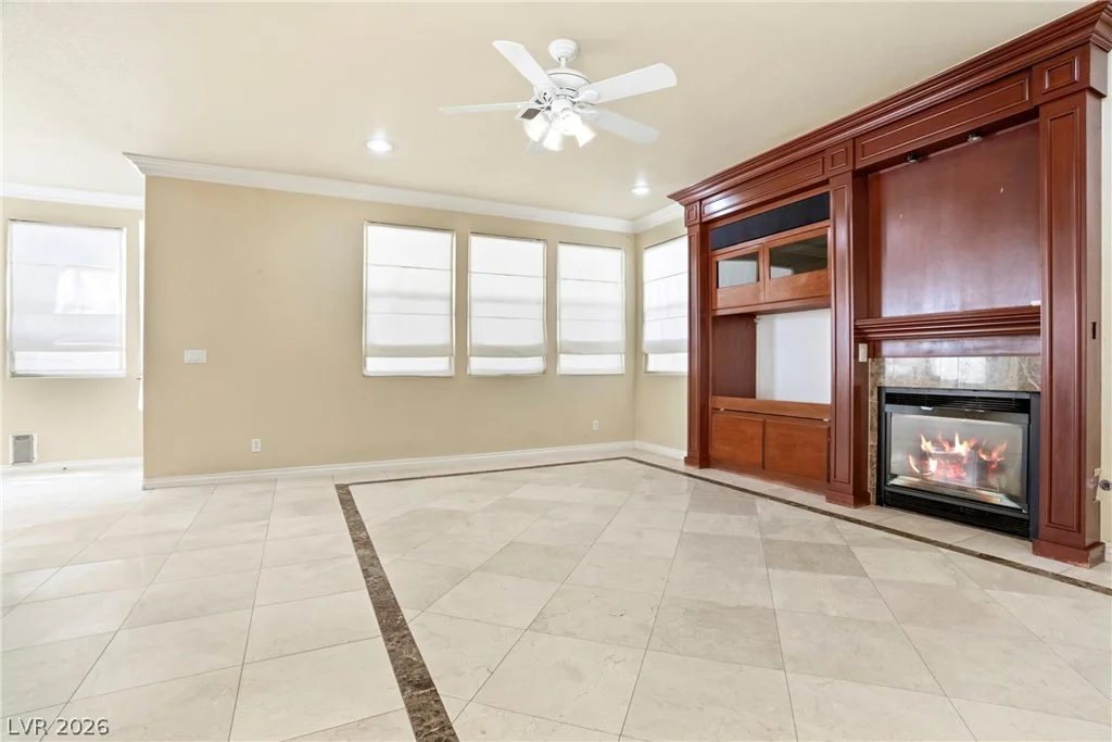 9721 Royal Lamb, Las Vegas, NV 89145