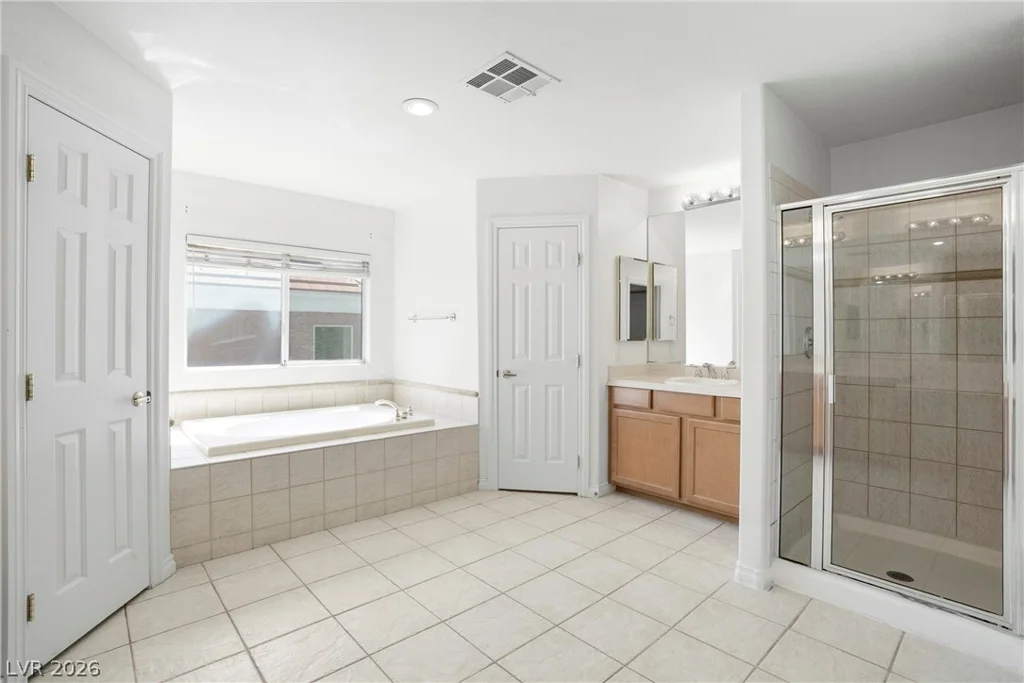 9721 Royal Lamb, Las Vegas, NV 89145