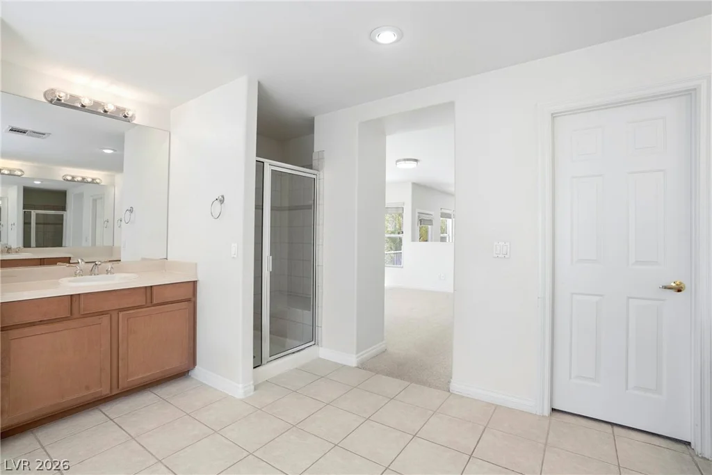 9721 Royal Lamb, Las Vegas, NV 89145