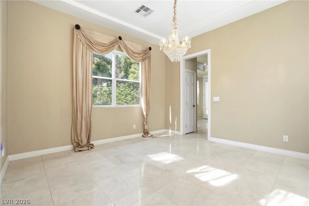 9721 Royal Lamb, Las Vegas, NV 89145