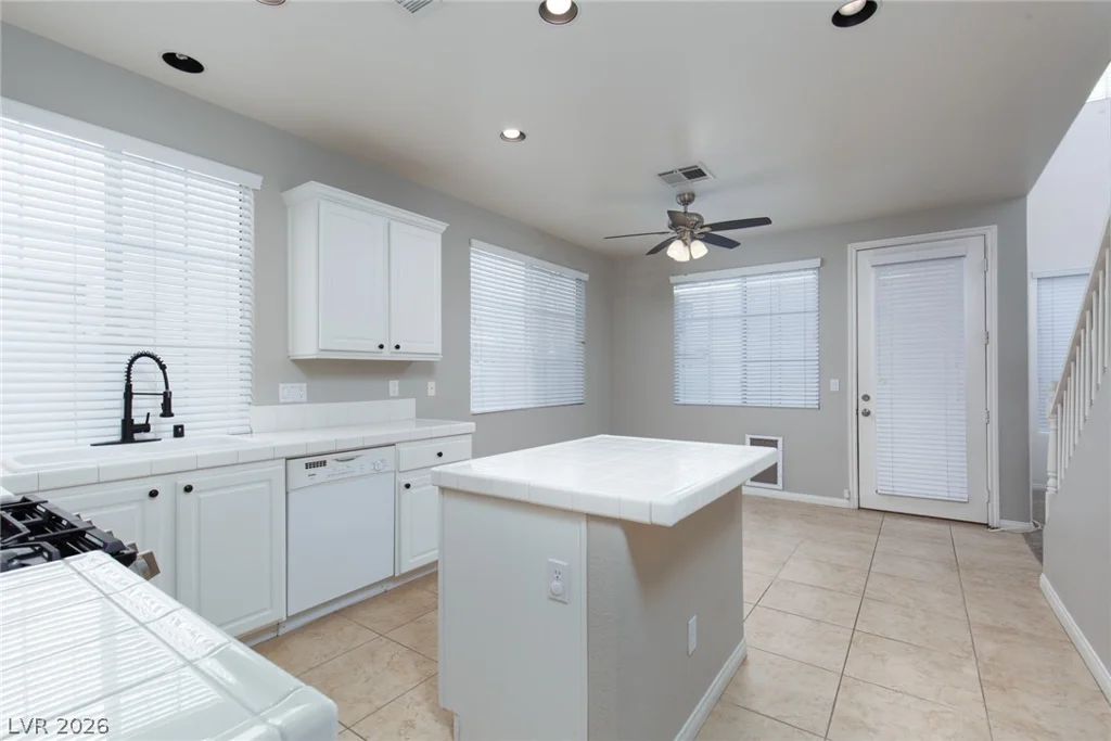 6056 Clear Sail, Las Vegas, NV 89139