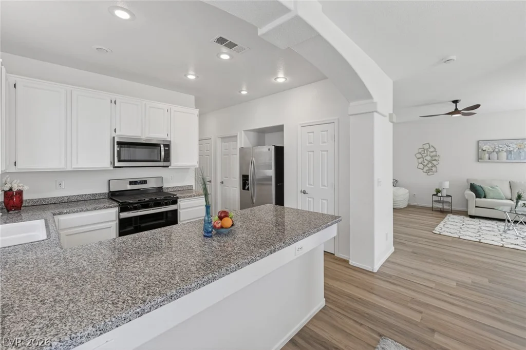 9008 Ballad, Las Vegas, NV 89129