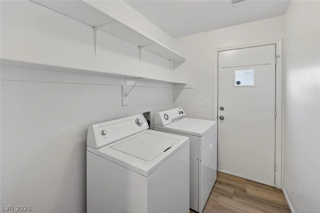 9008 Ballad, Las Vegas, NV 89129