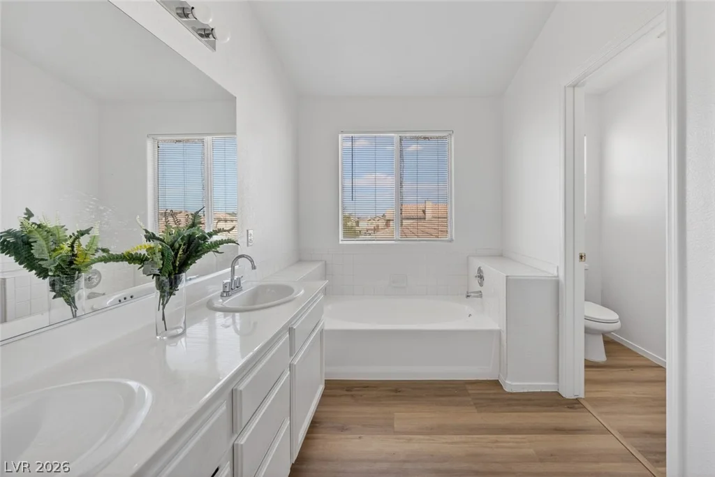 9008 Ballad, Las Vegas, NV 89129