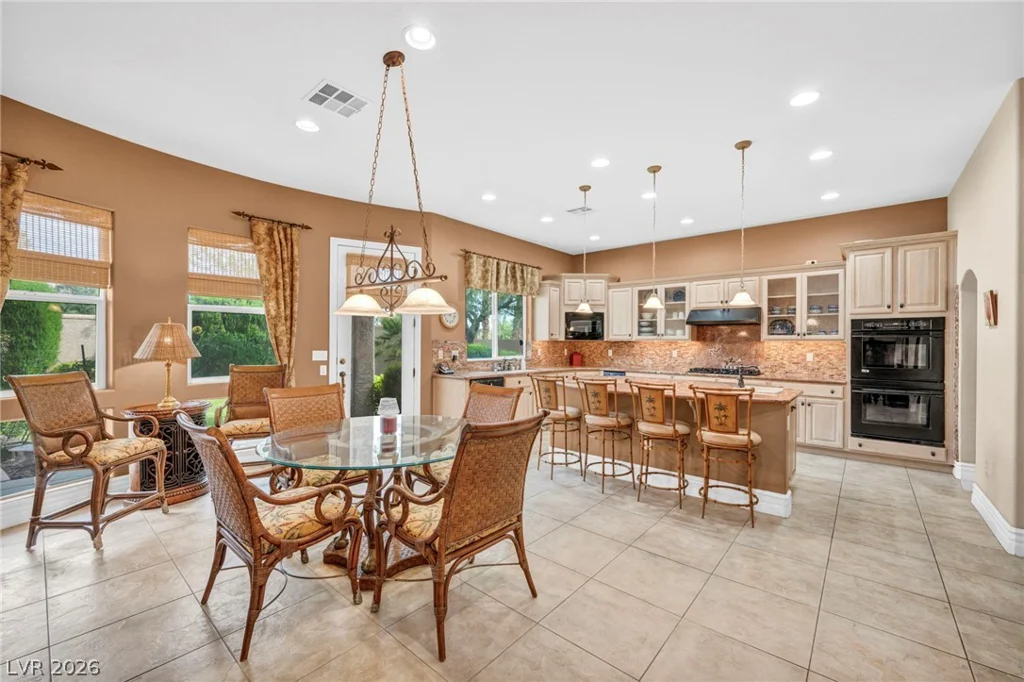 176 Brushton, Las Vegas, NV 89138