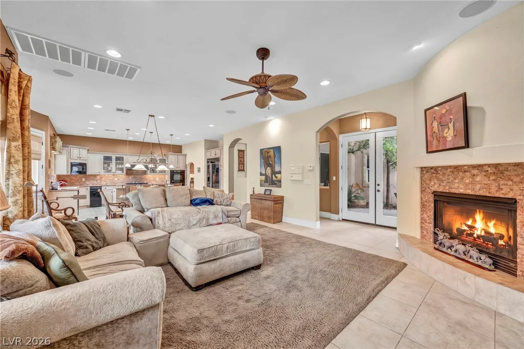 176 Brushton, Las Vegas, NV 89138