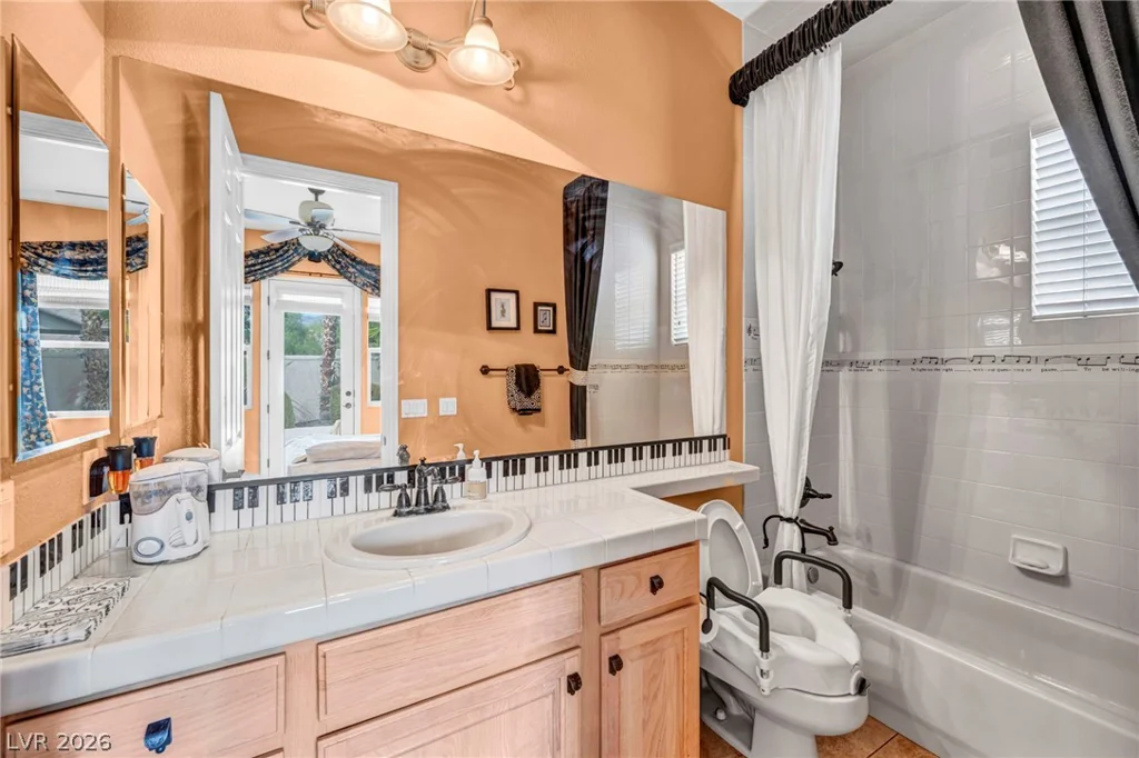 176 Brushton, Las Vegas, NV 89138