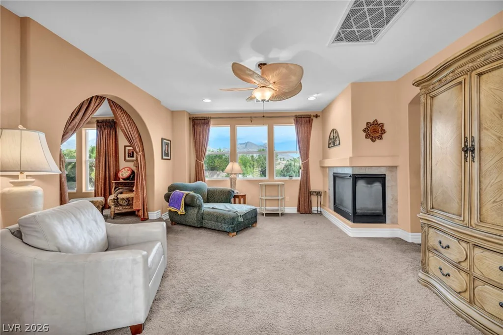 176 Brushton, Las Vegas, NV 89138
