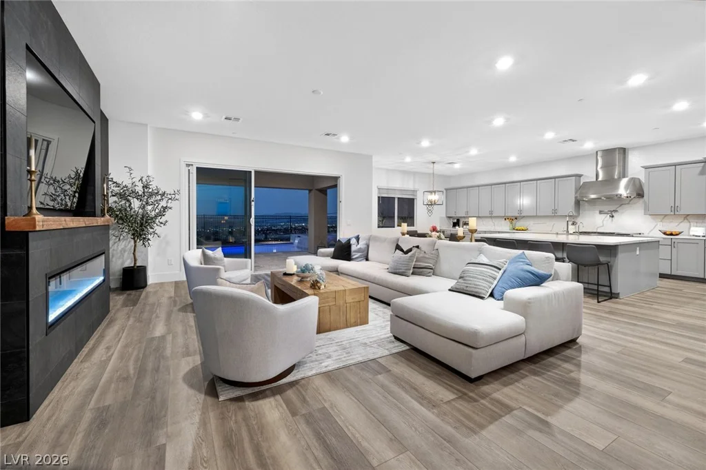 214 Shaded Canyon, Henderson, NV 89012