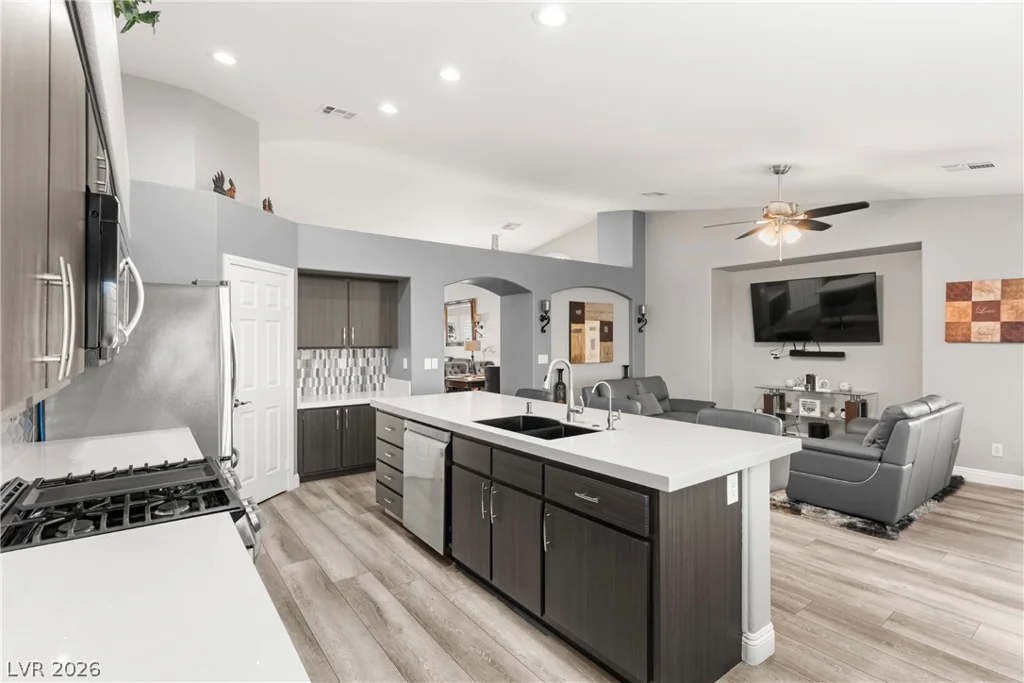 527 Duran, Henderson, NV 89015