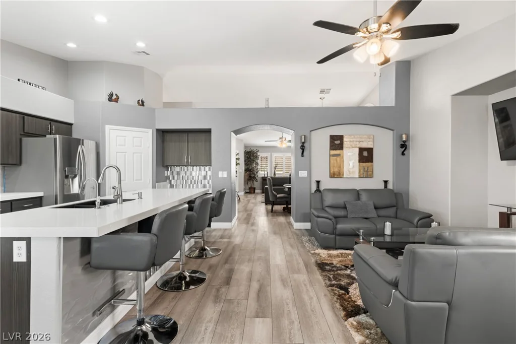 527 Duran, Henderson, NV 89015