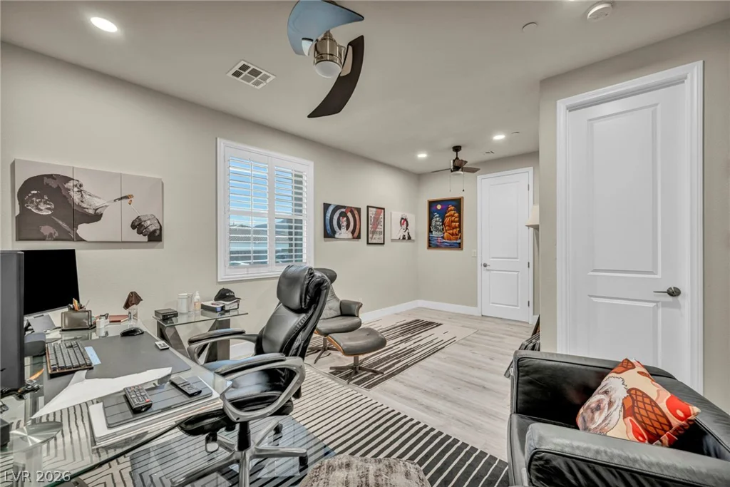 9520 Grand Pass, Las Vegas, NV 89129