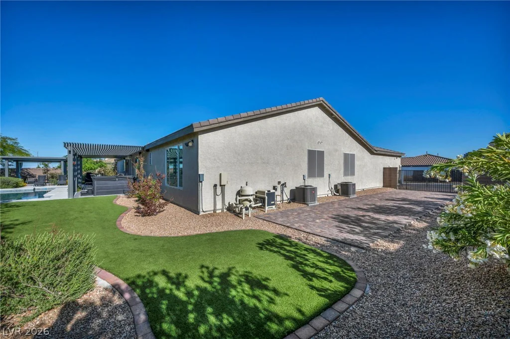 9520 Grand Pass, Las Vegas, NV 89129