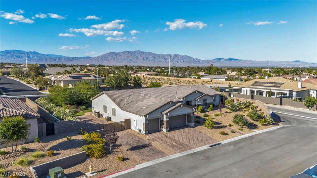 9520 Grand Pass, Las Vegas, NV 89129