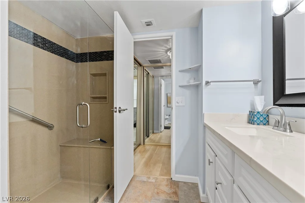 205 Harmon, Las Vegas, NV 89169