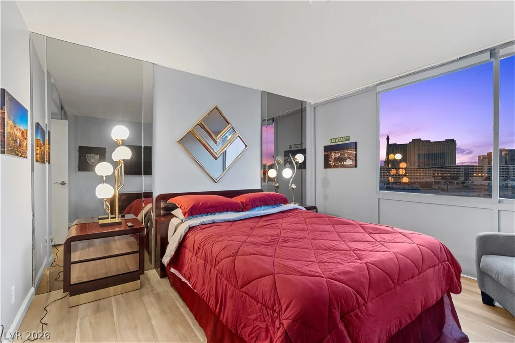 205 Harmon, Las Vegas, NV 89169