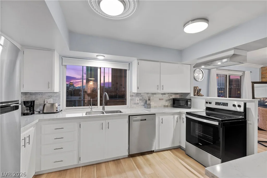 205 Harmon, Las Vegas, NV 89169