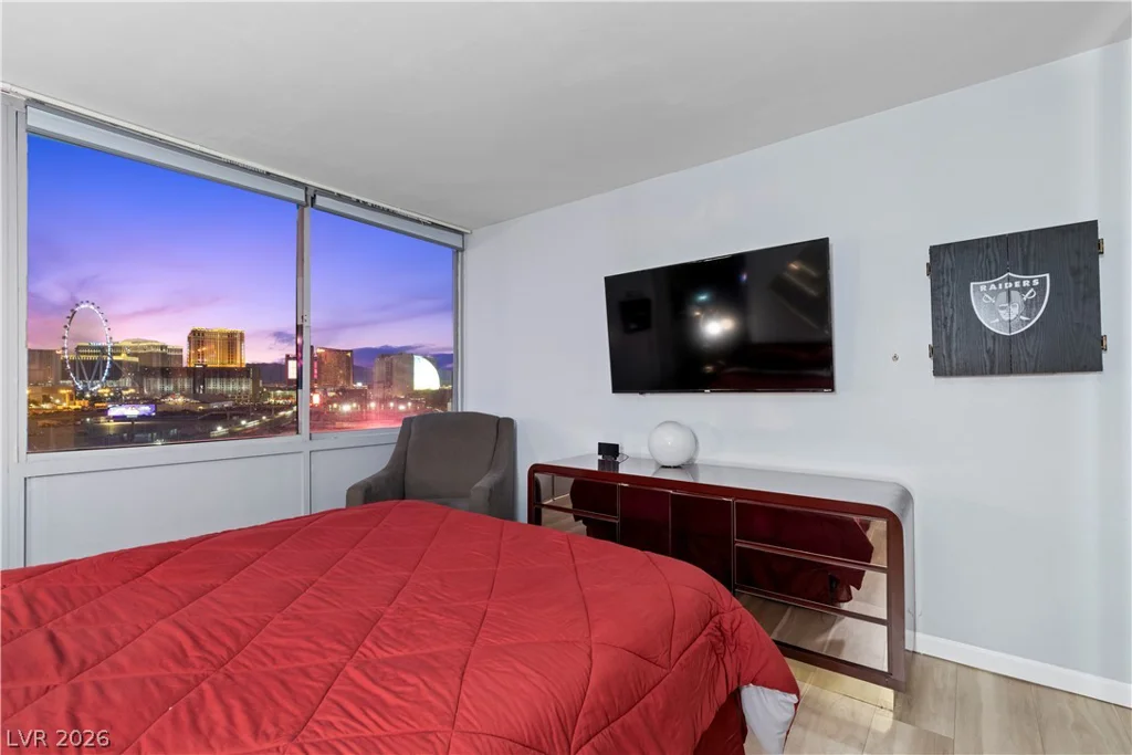 205 Harmon, Las Vegas, NV 89169