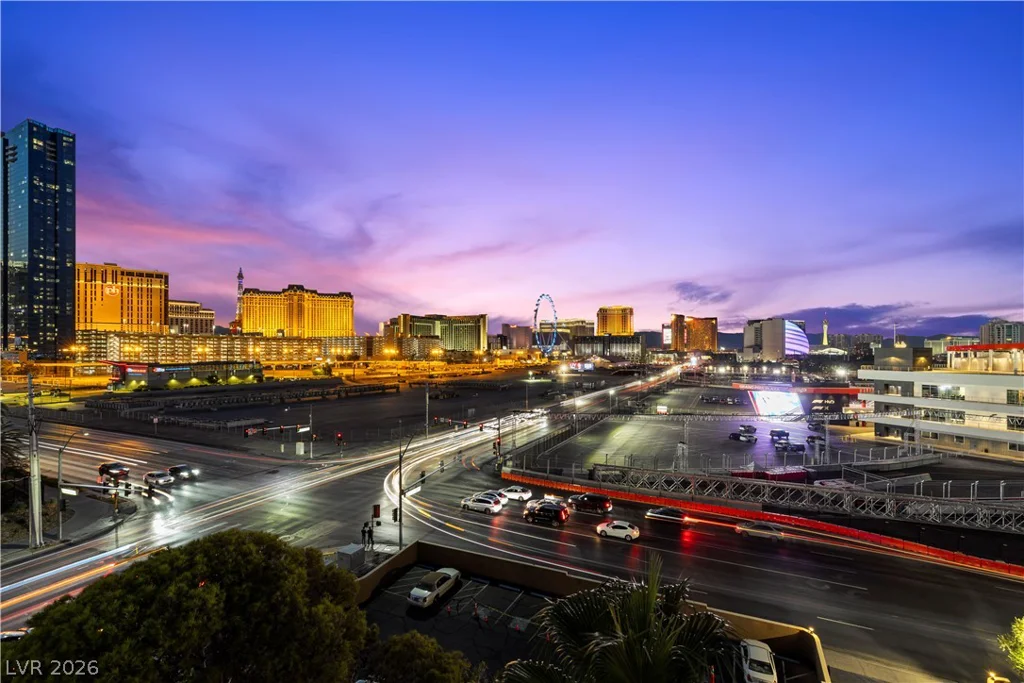 205 Harmon, Las Vegas, NV 89169