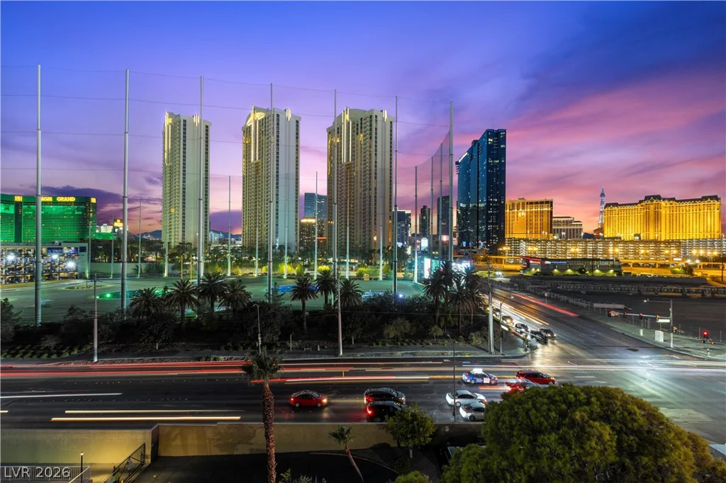 205 Harmon, Las Vegas, NV 89169