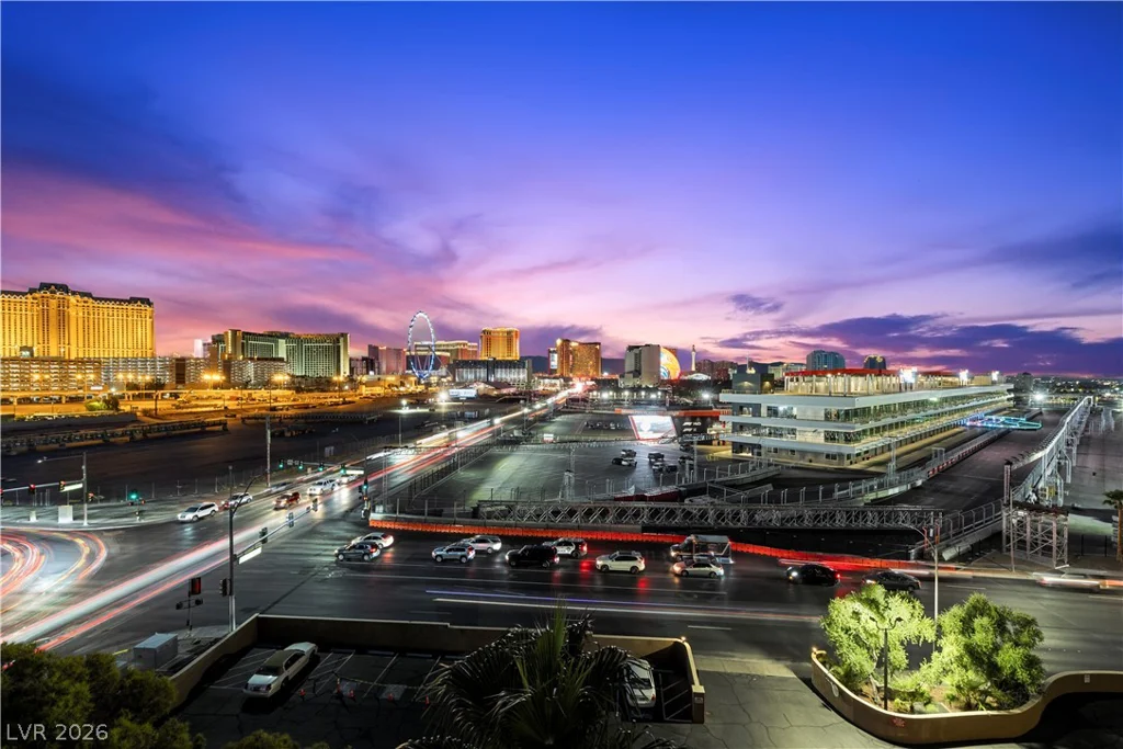 205 Harmon, Las Vegas, NV 89169