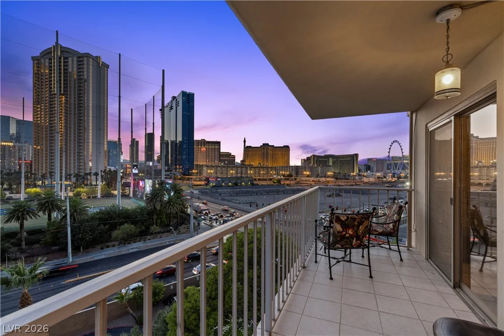 205 Harmon, Las Vegas, NV 89169