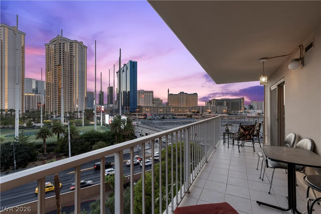 205 Harmon, Las Vegas, NV 89169