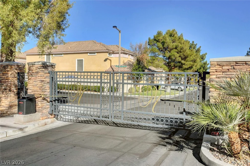9224 Sunnyfield, Las Vegas, NV 89134