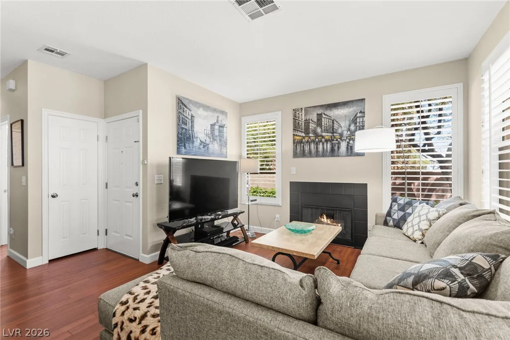 251 Green Valley, Henderson, NV 89012
