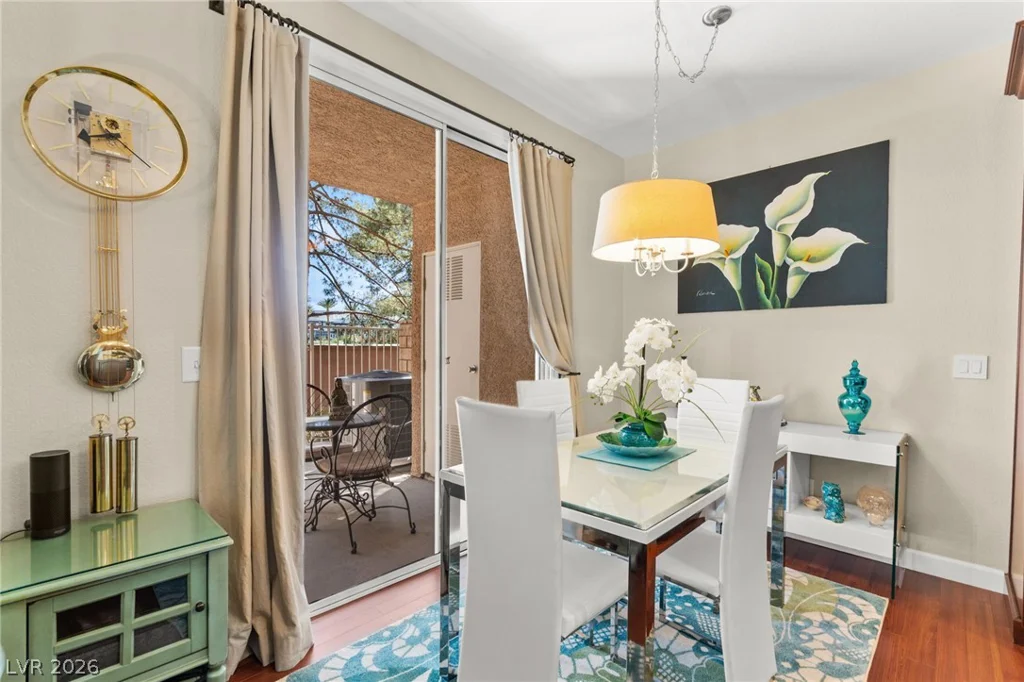 251 Green Valley, Henderson, NV 89012