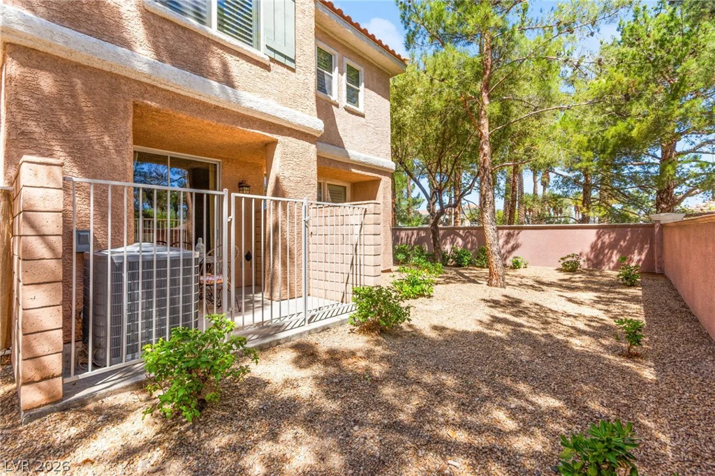 251 Green Valley, Henderson, NV 89012