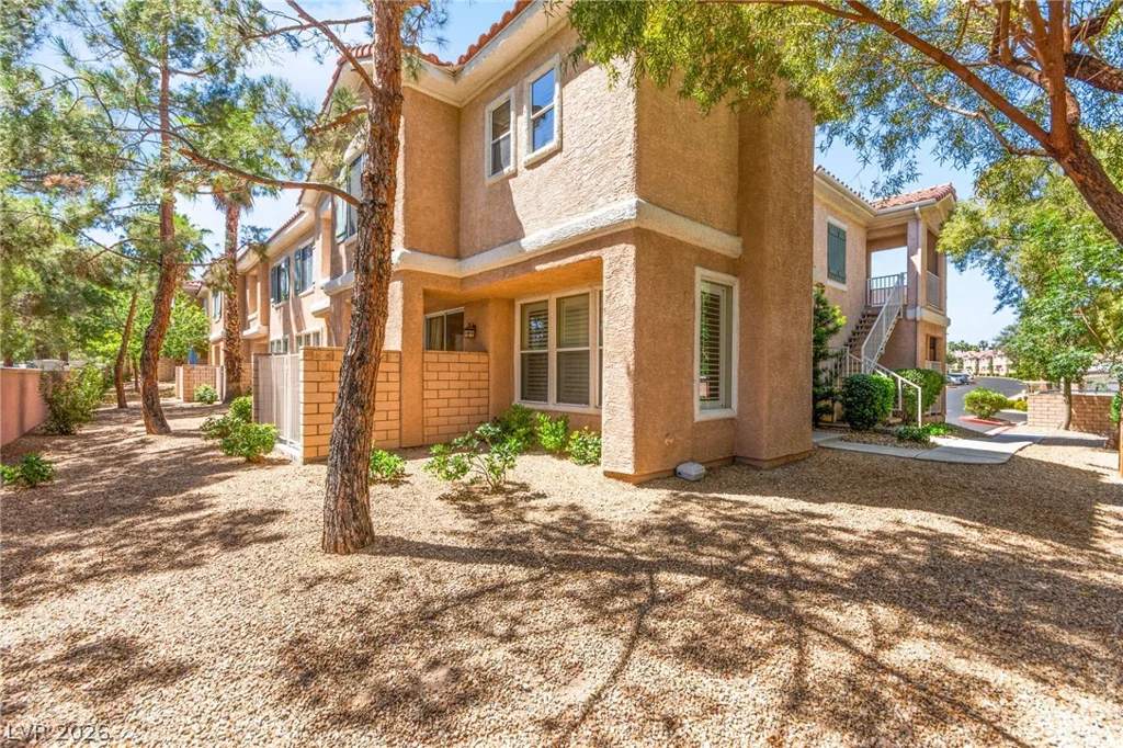251 Green Valley, Henderson, NV 89012