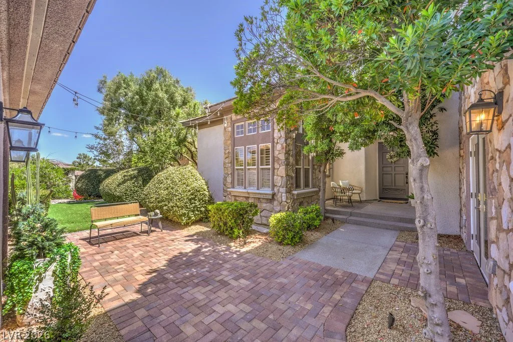 26 Plum Hollow, Henderson, NV 89052