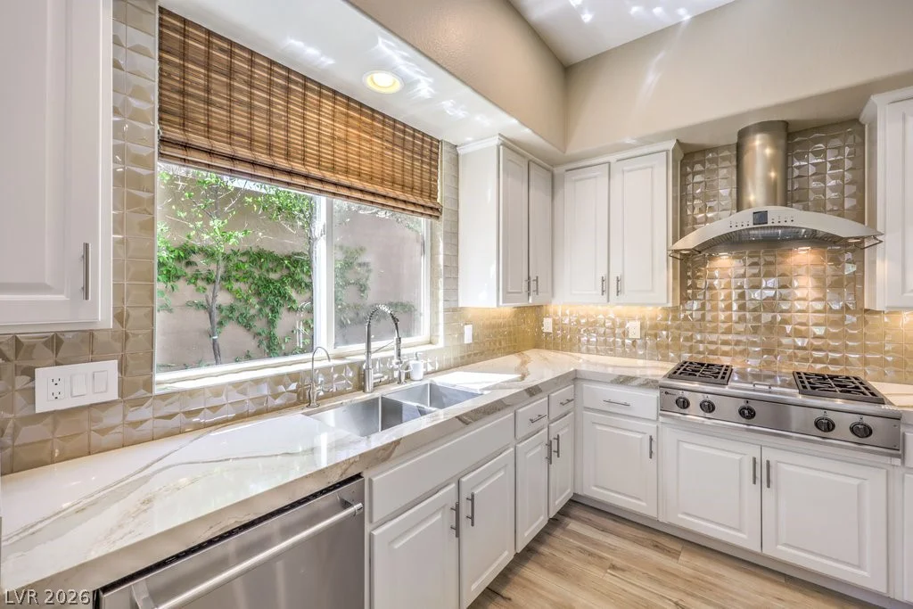 26 Plum Hollow, Henderson, NV 89052