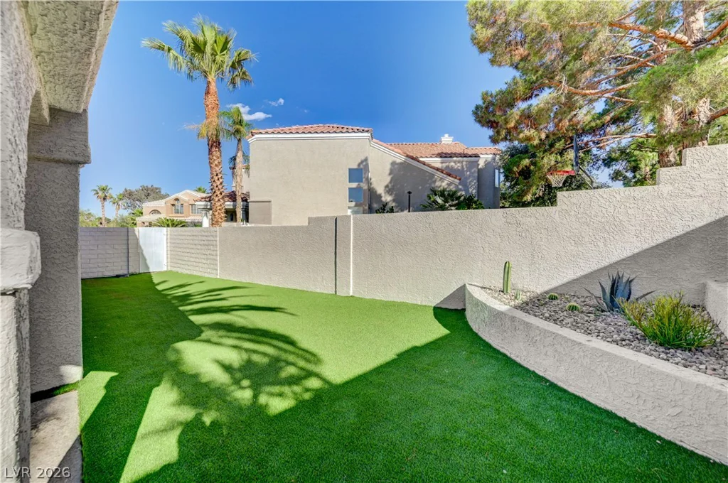 11 Cozy Glen, Henderson, NV 89074