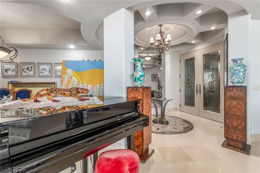 9101 Alta, Las Vegas, NV 89145
