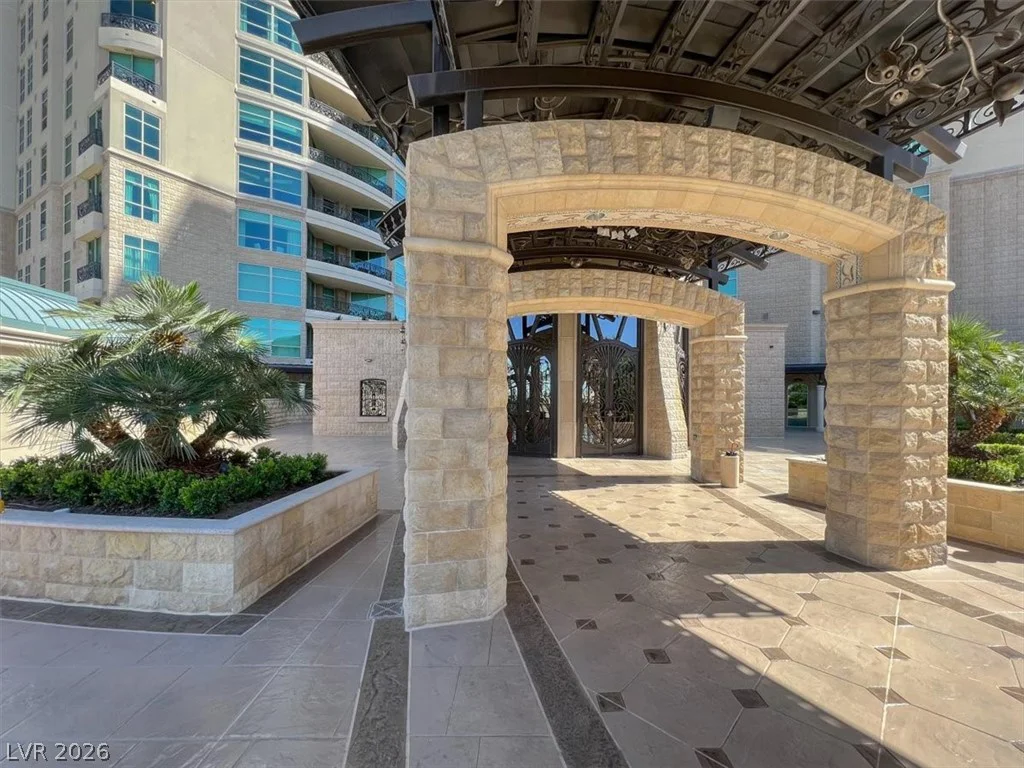 9101 Alta, Las Vegas, NV 89145