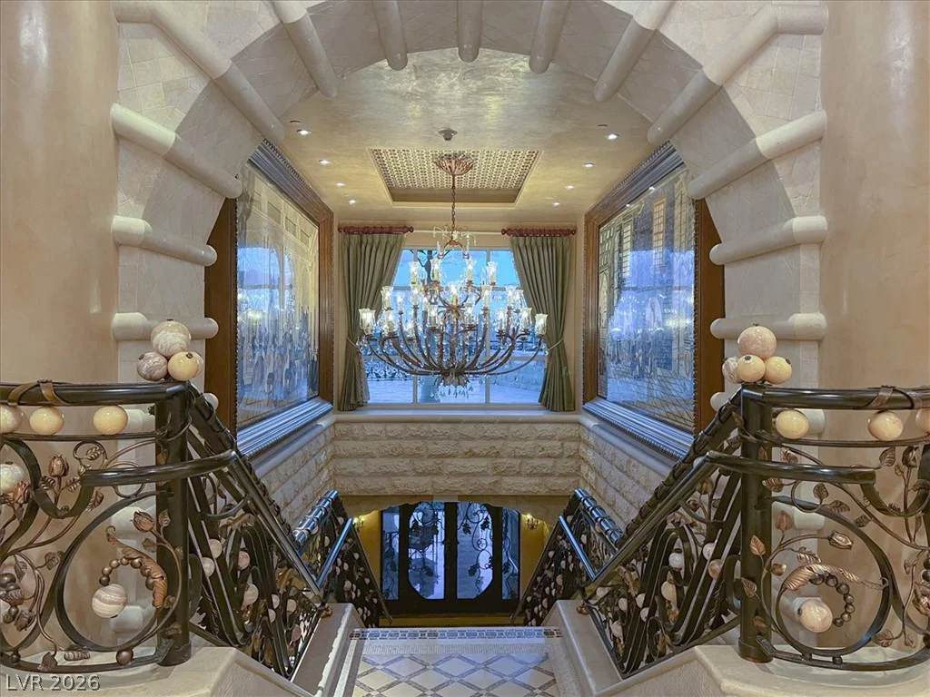 9101 Alta, Las Vegas, NV 89145