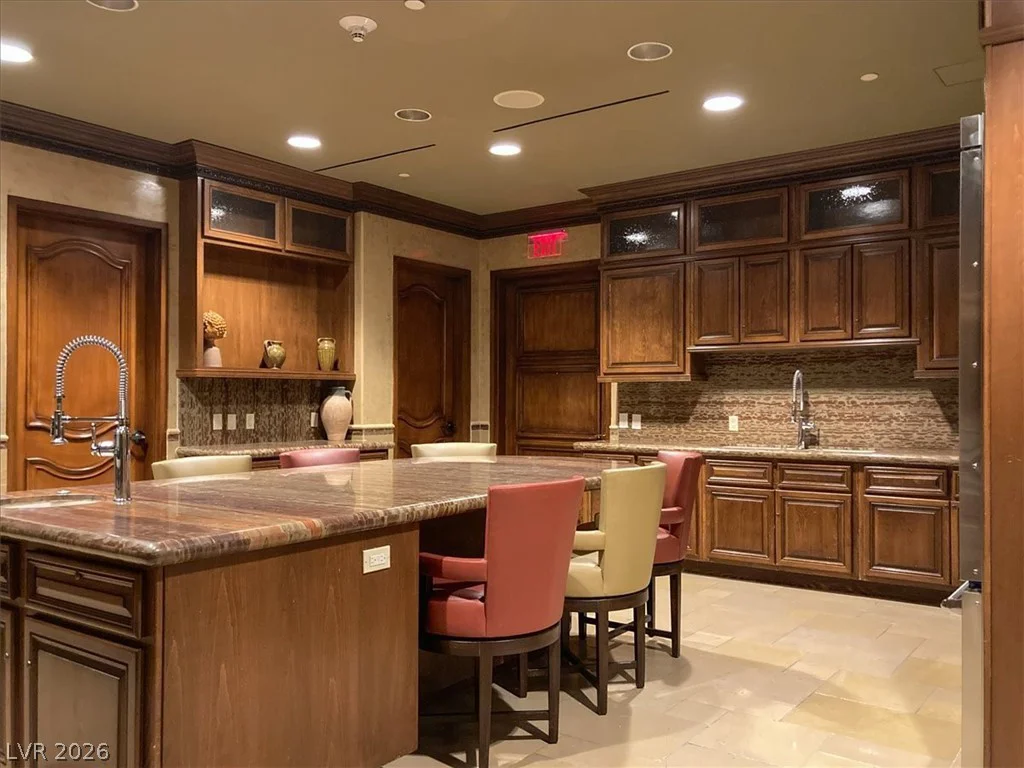 9101 Alta, Las Vegas, NV 89145