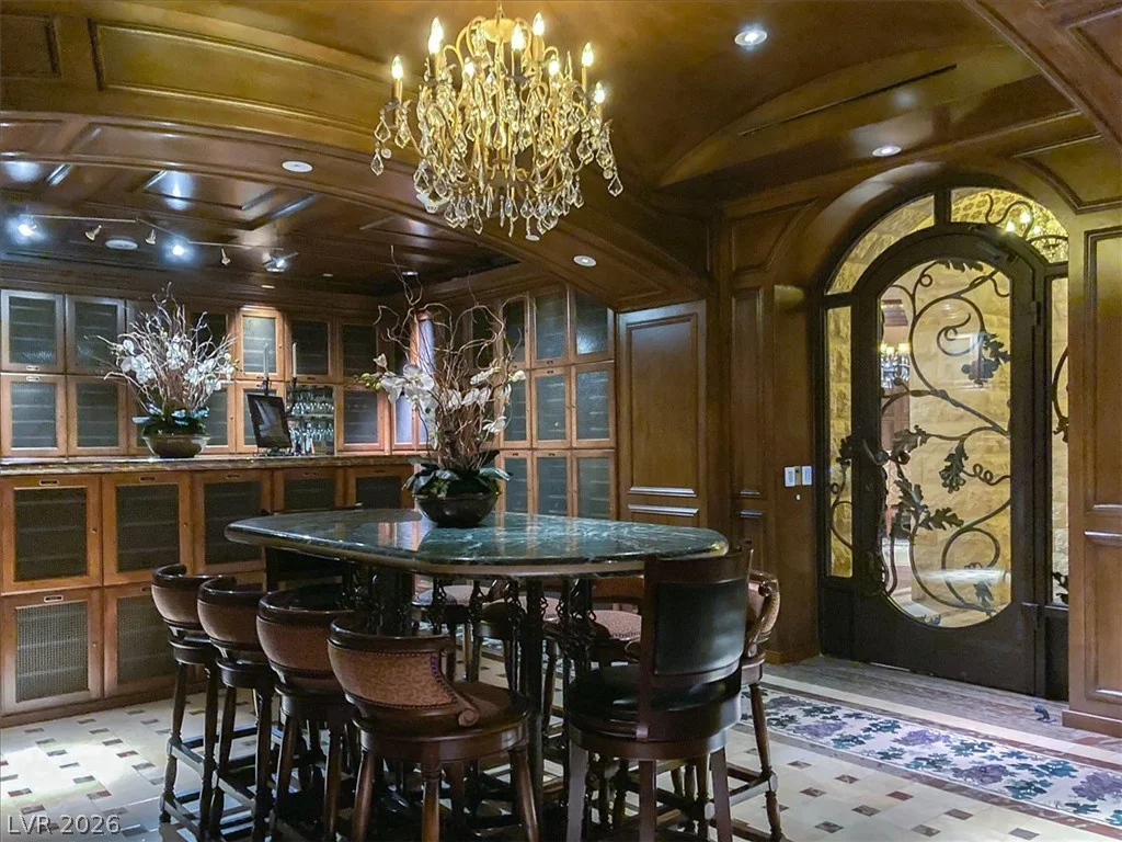 9101 Alta, Las Vegas, NV 89145